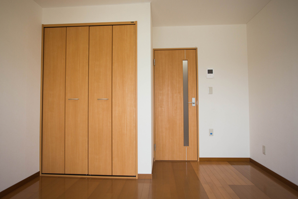 西側、入口方向